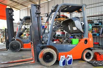 Forklift Cleaning Service